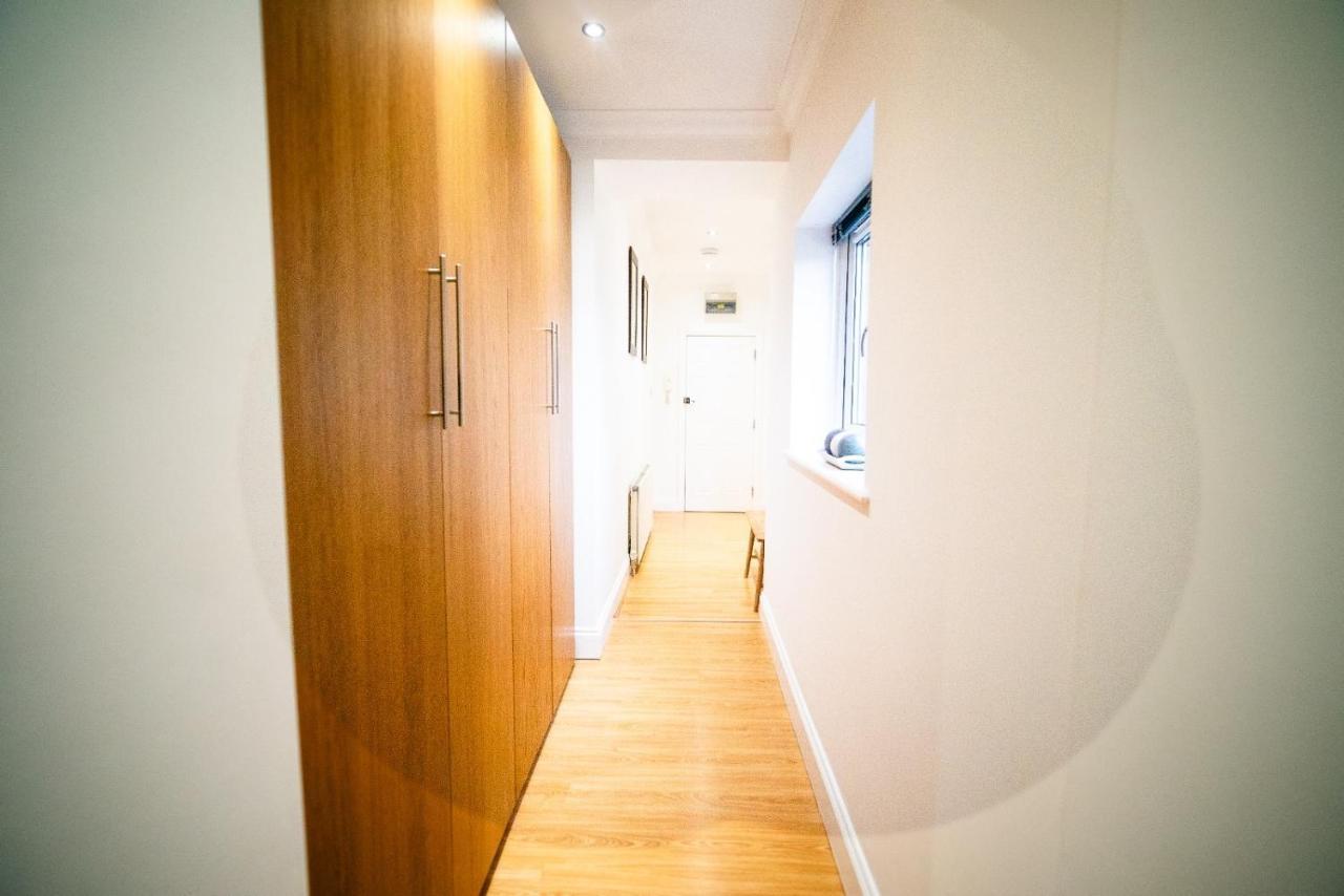 Stay With Serena Homes , One Bedroom Apartment Purley Kültér fotó