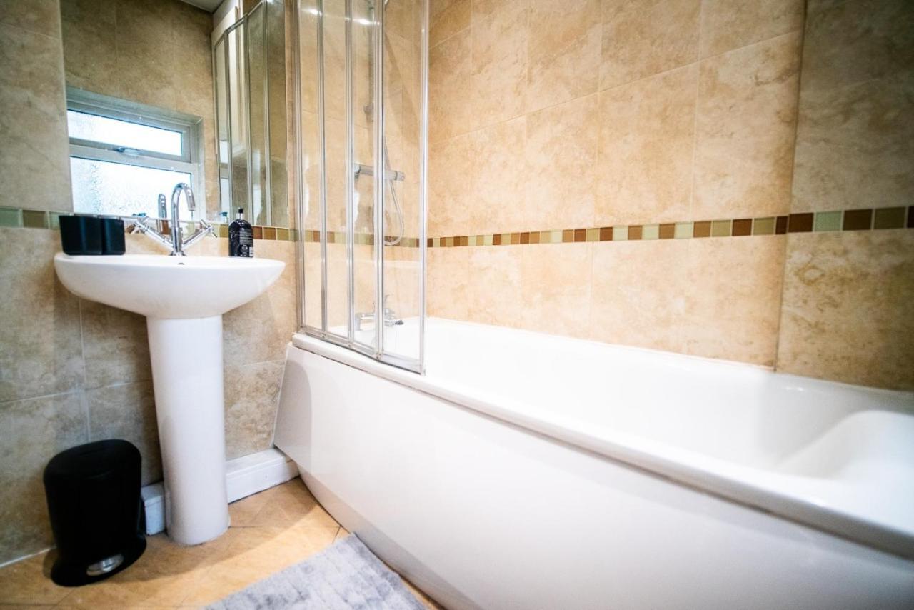 Stay With Serena Homes , One Bedroom Apartment Purley Kültér fotó