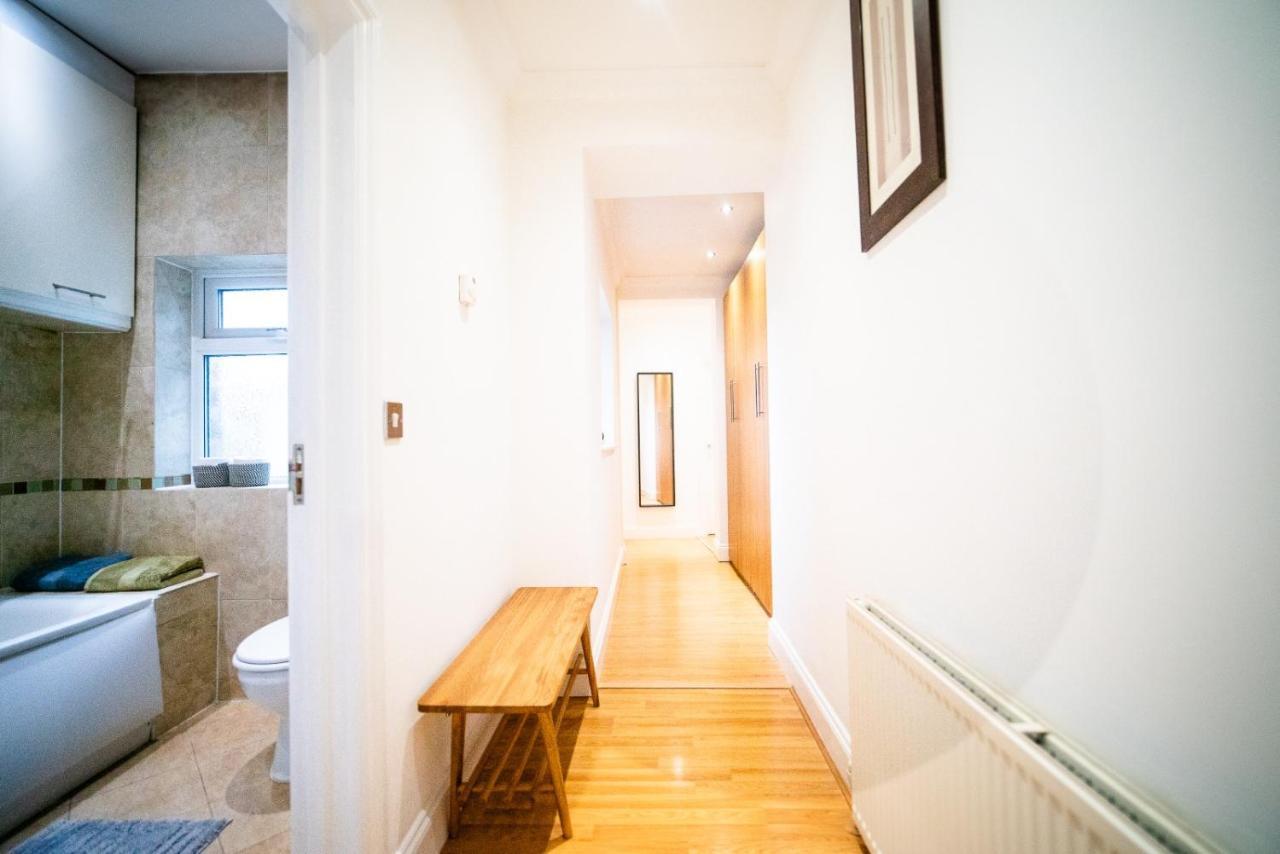 Stay With Serena Homes , One Bedroom Apartment Purley Kültér fotó